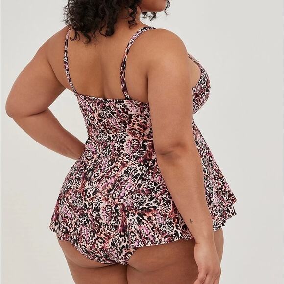 Torrid Leopard Pink One Piece Swimsuit 3X NWT D/DD 15900342 - Picture 2 of 14